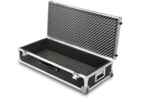 Kofferflightcase mit Eckeinbaurollen für Multikopter