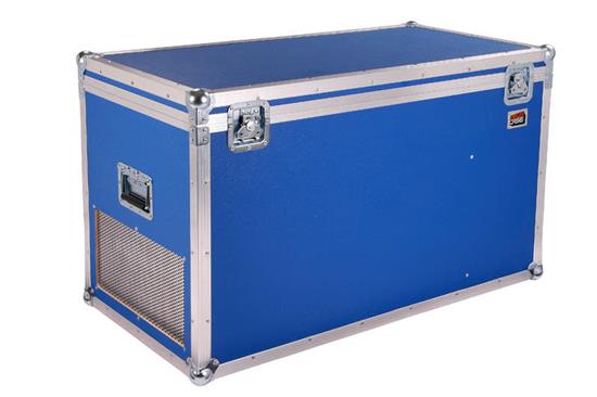 Truhenflightcase live blau für Walking-Act