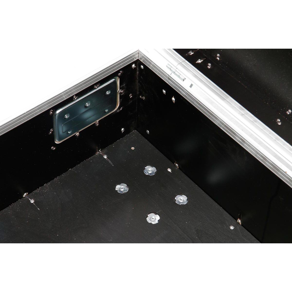 Truhe mit Aussenmaße über Rollen und Kugelecken 1000 x 500 x 380 mm BxTxH