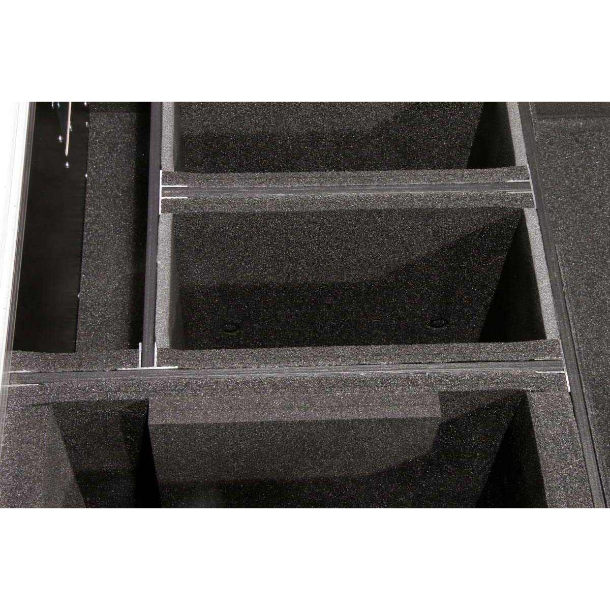 Professional Chest Case for Medical Devices with 2 Spacers