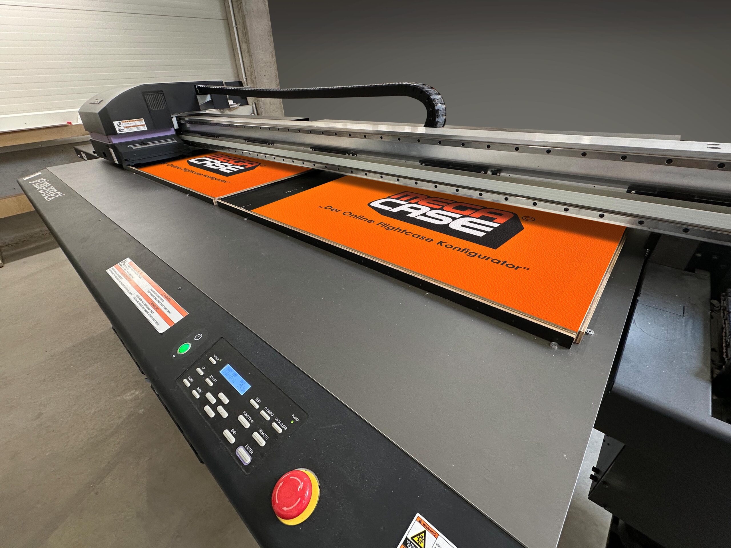 Digital printing on cases