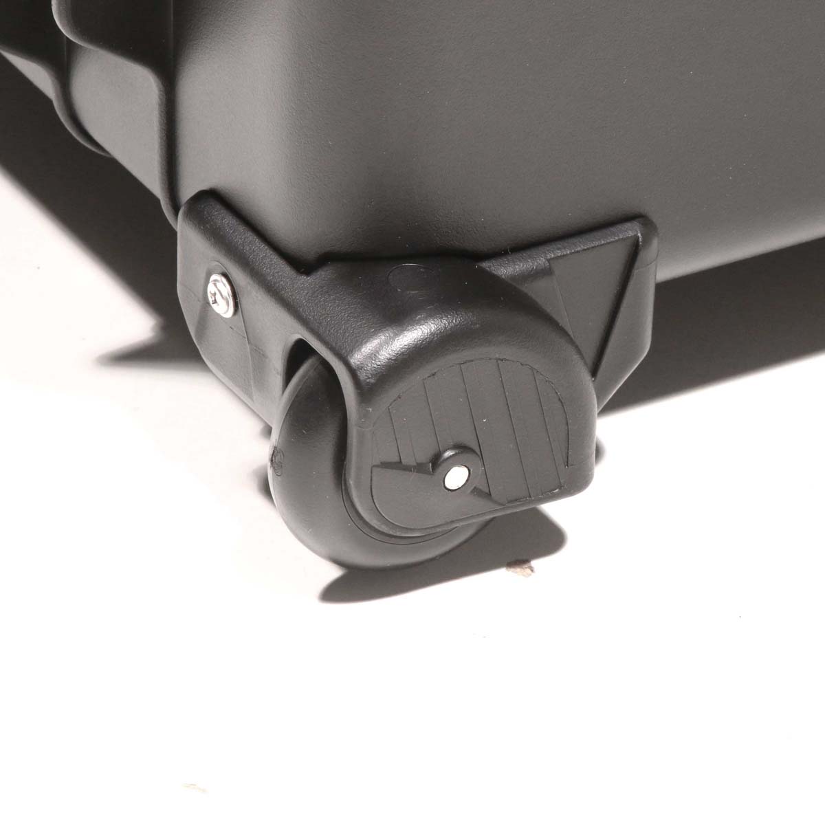 Valise en plastique 442 x 350 x 170 + Trolley