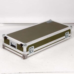 Flight-case avec couvercle amovible pour pédales – Dimensions intérieures 970x400x130 mm (LxPxH) **B-Stock